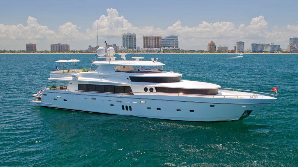 103-Johnson-DIAMOND-GIRL-charter-yacht-profile
