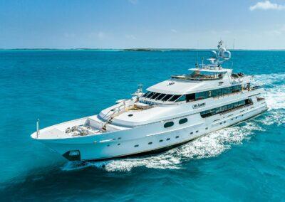 157-Christensen-Mi-Amore-luxury-yacht-charter--28
