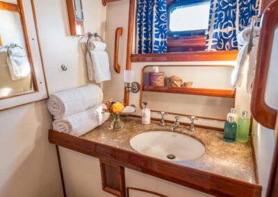 Hermie-Louise-78-little-harbor-sail-yacht-for-sale-21