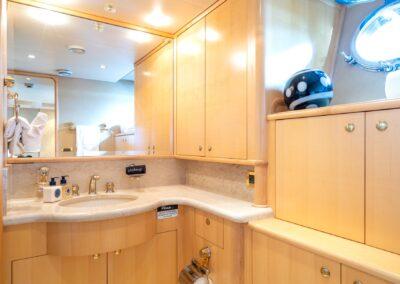 127-crescent-inspired-luxury-yacht-for-sale-CC-45