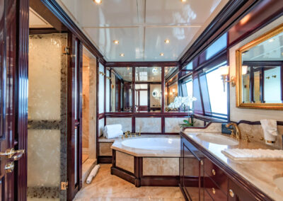 165-Trinity-SAPPHIRE-superyacht-for-sale-accommodations-6